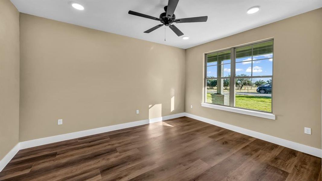 Spacious, unfurnished interior of a new home in Saddle Crest Estates, Weatherford (Image 23). Spacious, unfurnished interior of a new home in Saddle Crest Estates, Weatherford (Image 23).