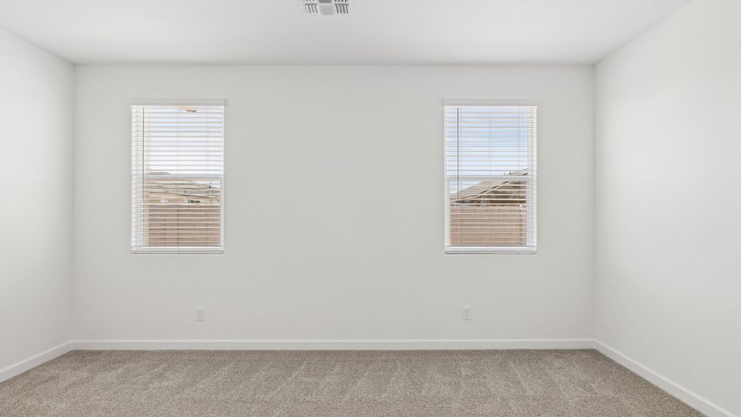 Spacious, unfurnished interior of a new home in Quail Ranch, San Tan Valley (Image 27). Spacious, unfurnished interior of a new home in Quail Ranch, San Tan Valley (Image 27).