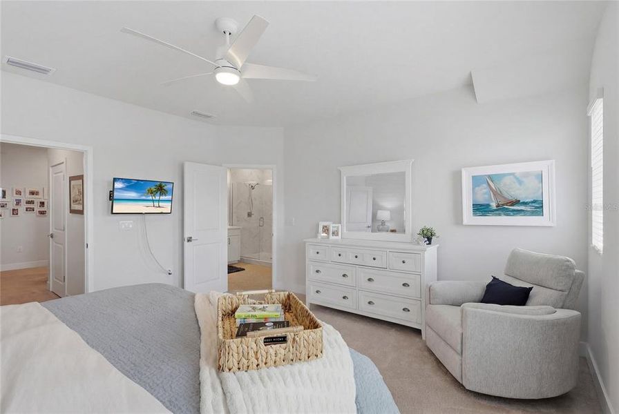 Furnished interior view inside a new home in , Sarasota (Image 5).