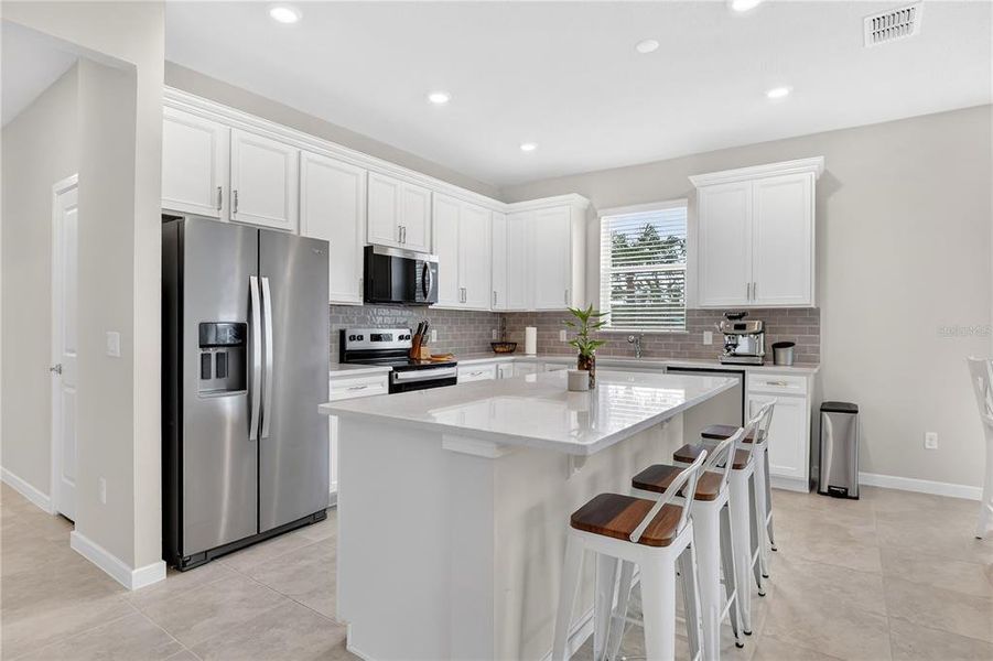 Furnished interior view inside a new home in , Deland (Image 9).