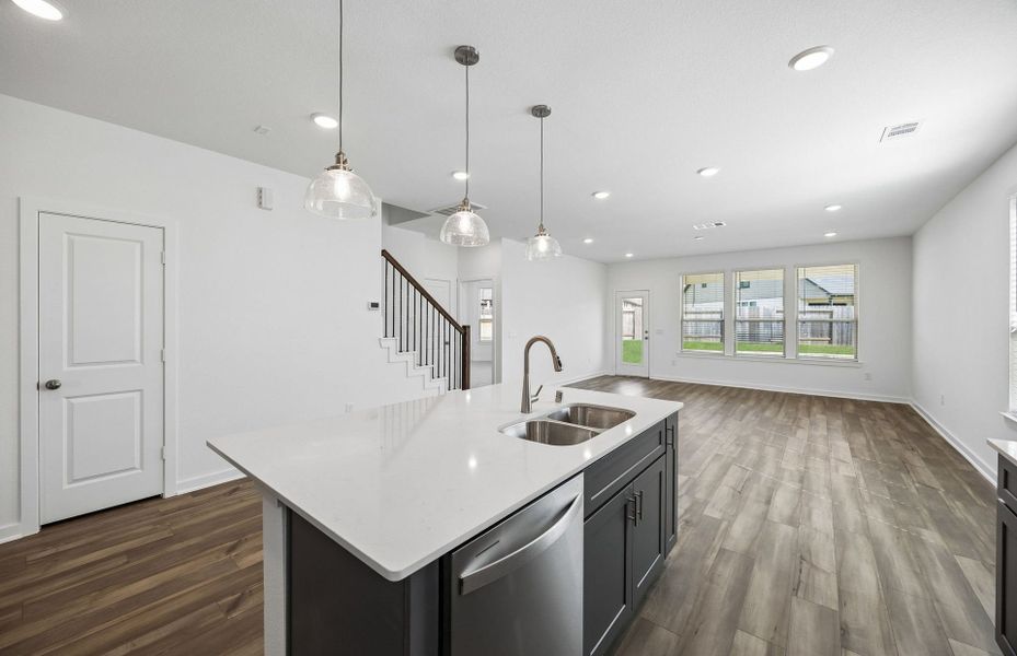 Furnished interior view inside a new home in Ellerden, Tomball (Image 9).