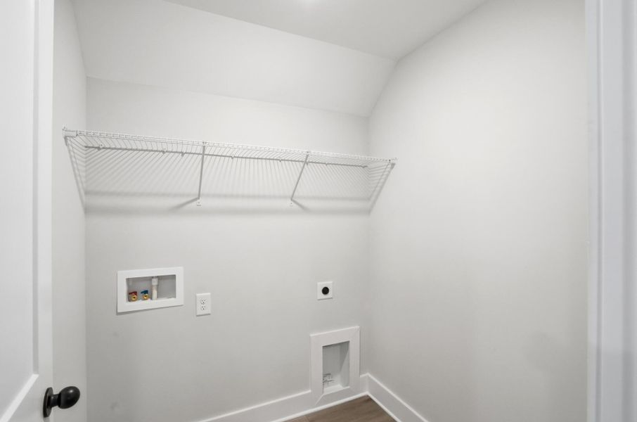 Spacious, unfurnished interior of a new home in Blythe Mill Townhomes, Waxhaw (Image 44). Spacious, unfurnished interior of a new home in Blythe Mill Townhomes, Waxhaw (Image 44).