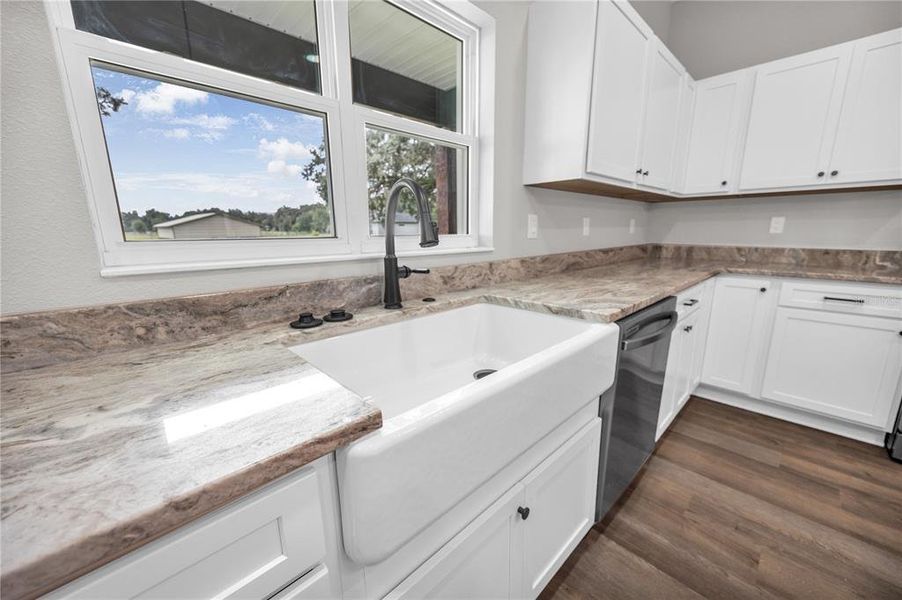 Furnished interior view inside a new home in , Bushnell (Image 9).