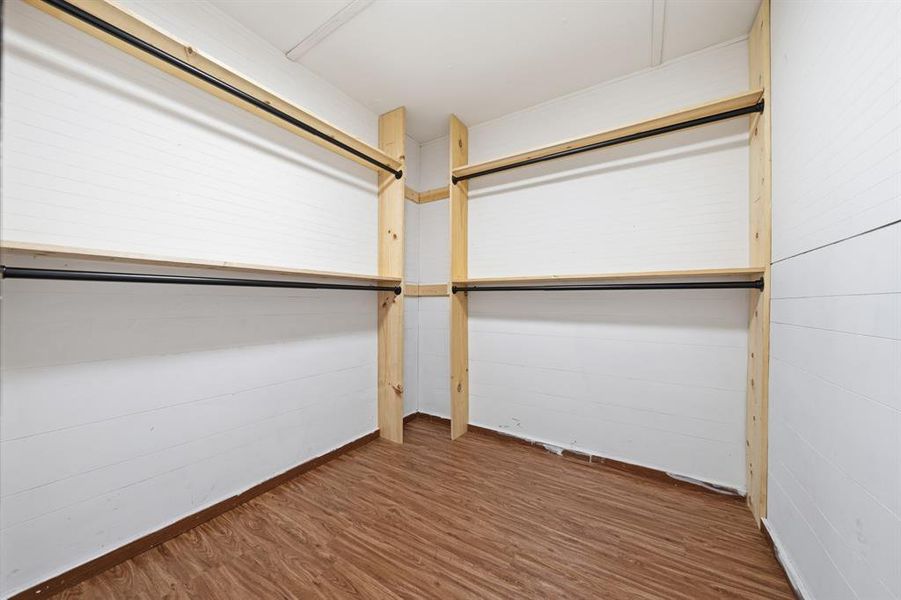 Spacious, unfurnished interior of a new home in , Bynum (Image 31).