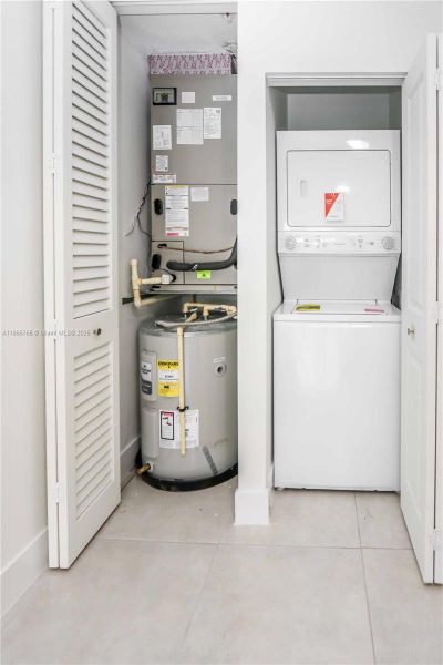 Furnished interior view inside a new home in , Miami (Image 10).