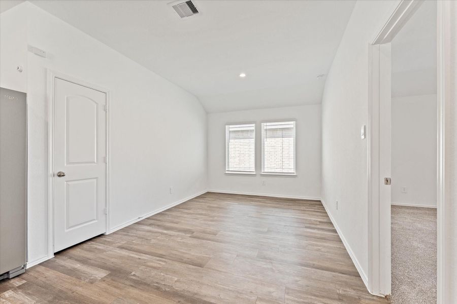 Spacious, unfurnished interior of a new home in , Spring (Image 22). Spacious, unfurnished interior of a new home in , Spring (Image 22).