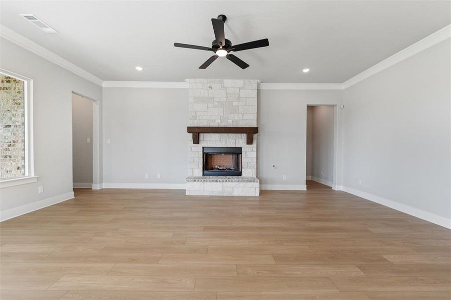 Spacious, unfurnished interior of a new home in Creekview Addition, Van Alstyne (Image 16).