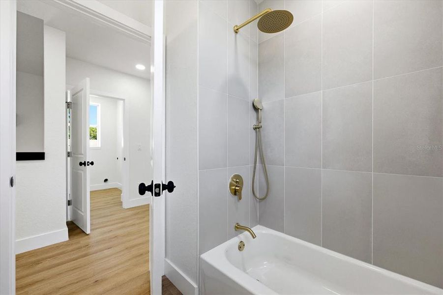 Furnished interior view inside a new home in , St. Petersburg (Image 31).