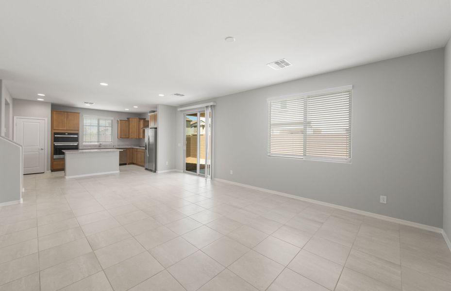 Spacious, unfurnished interior of a new home in Asante- Atrium Series, Surprise (Image 15).