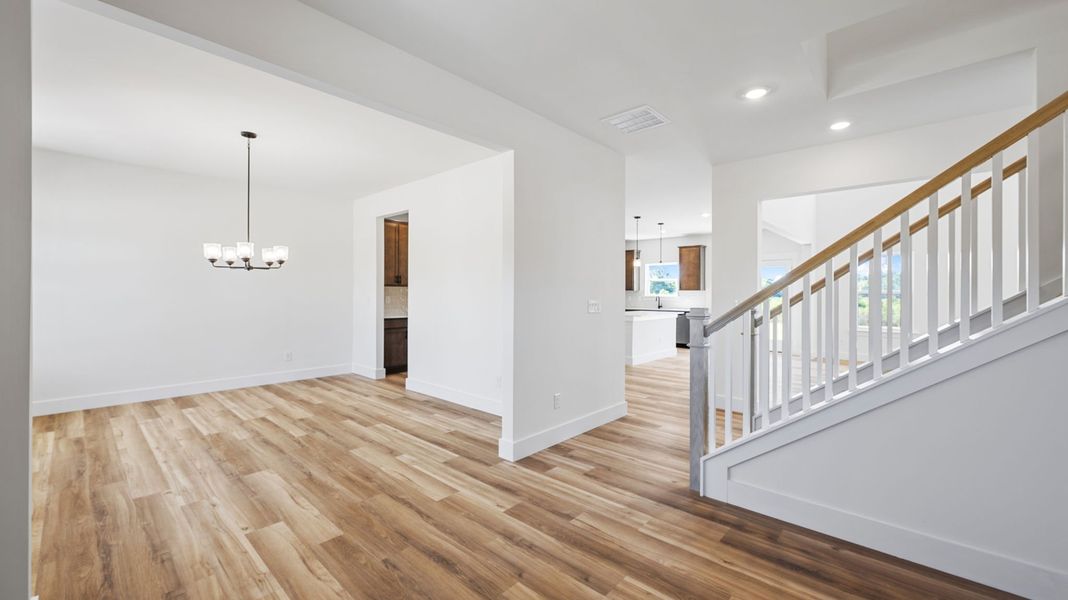 Representative unfurnished interior of a home built from the Lynnbrook by D.R. Horton in Harbor Crest, Ooltewah (Image 13).