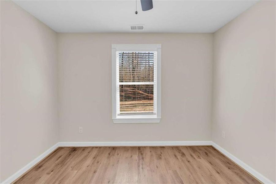 Spacious, unfurnished interior of a new home in , Temple (Image 37).