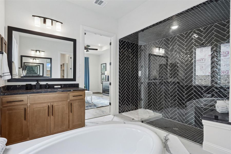Model home photos of similar floorplans, not pictures of actual home. Model home photos of similar floorplans, not pictures of actual home.