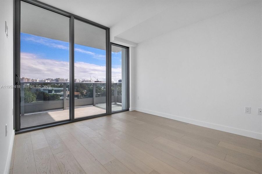 Spacious, unfurnished interior of a new home in , Bay Harbor Islands (Image 41). Spacious, unfurnished interior of a new home in , Bay Harbor Islands (Image 41).