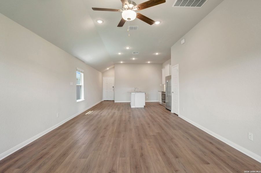 Spacious, unfurnished interior of a new home in Park Place, New Braunfels (Image 37). Spacious, unfurnished interior of a new home in Park Place, New Braunfels (Image 37).