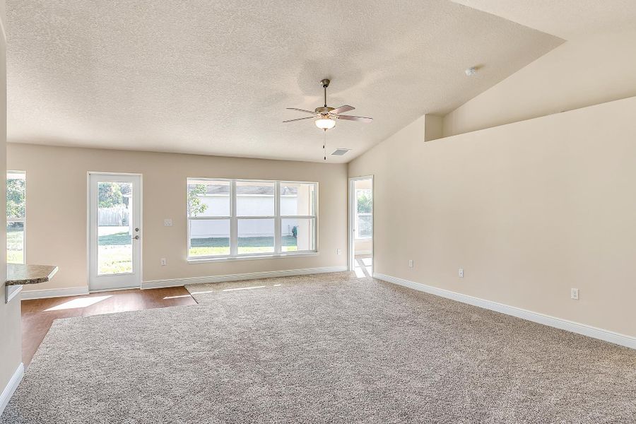 Spacious, unfurnished interior of a new home in Spring Hill, Spring Hill (Image 16).