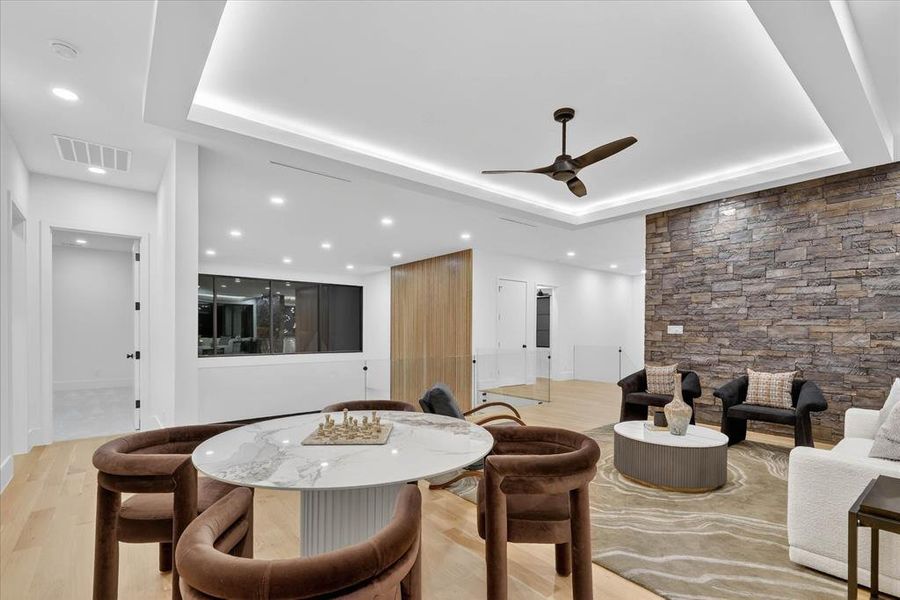 Furnished interior view inside a new home in , Dallas (Image 14).