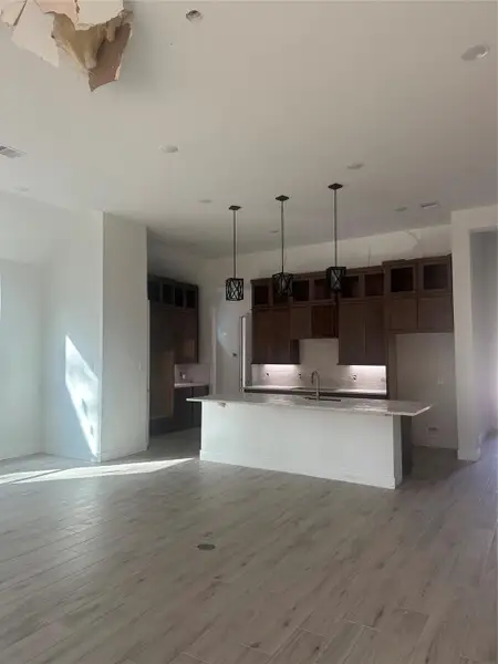 Image 6 of a home in The Woodlands Hills. Image 6 of a home in The Woodlands Hills.