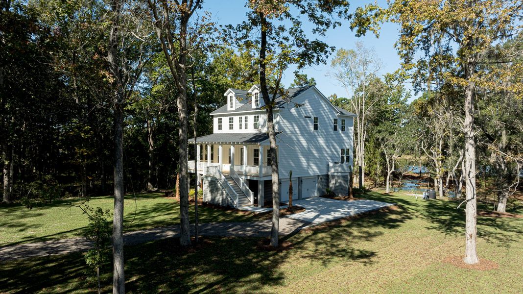 Image 33 of a home in Meggett Homes.