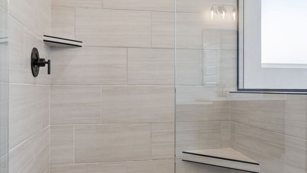 Representative interior finishes for a home built from the Ansley by D.R. Horton in Harvest Point, Spring Hill (Image 24).