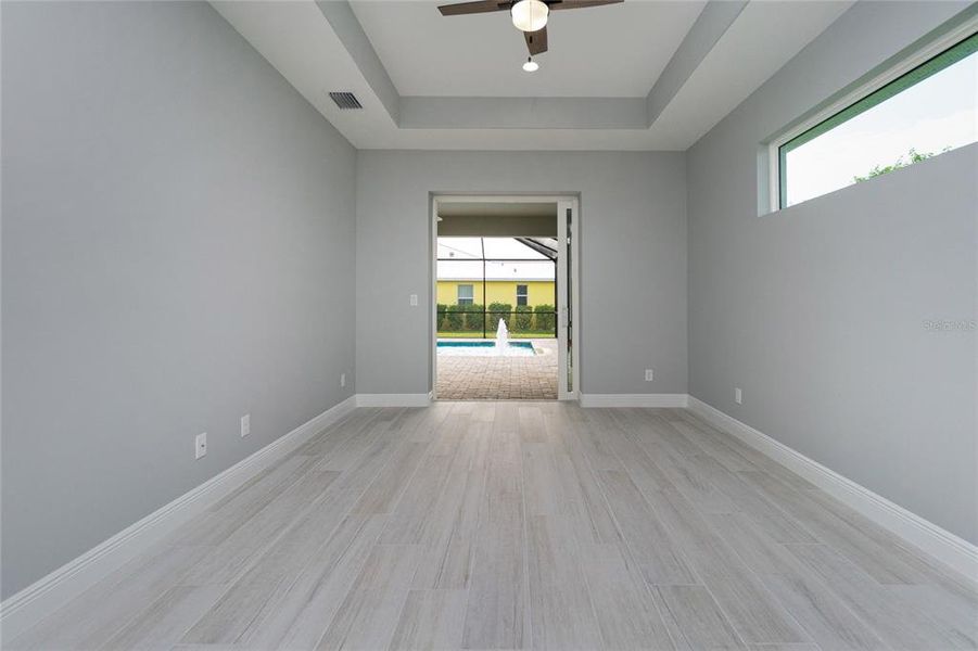 Spacious, unfurnished interior of a new home in , Port Charlotte (Image 33).
