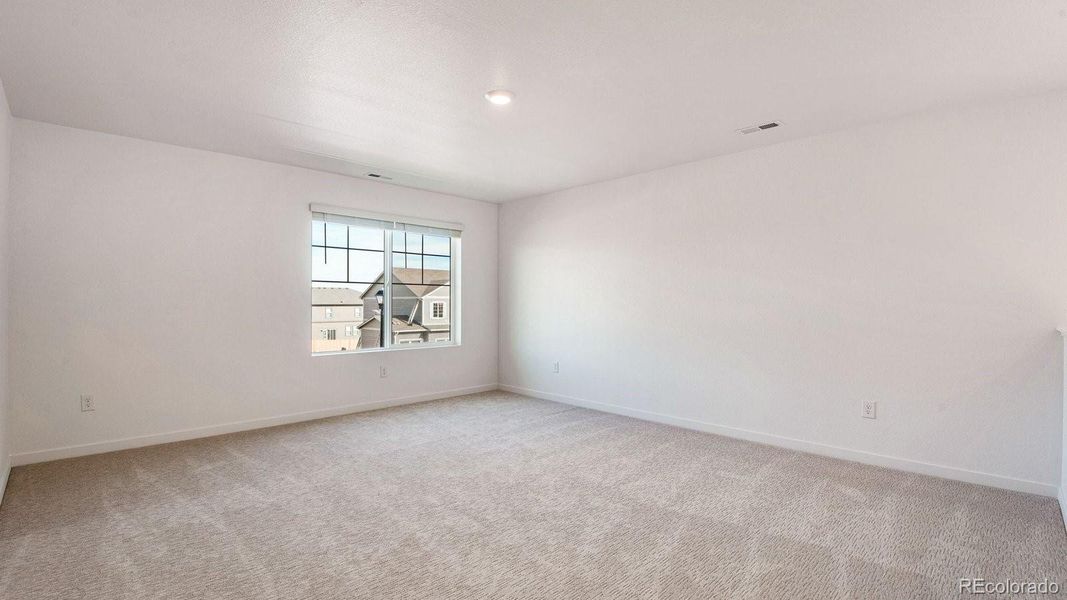 Spacious, unfurnished interior of a new home in Trails at Crowfoot, Parker (Image 36). Spacious, unfurnished interior of a new home in Trails at Crowfoot, Parker (Image 36).