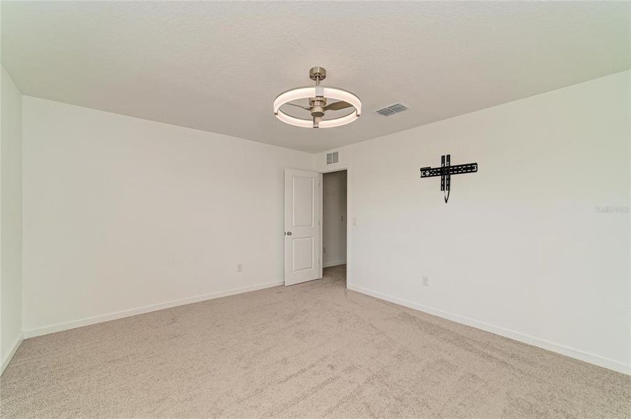 Spacious, unfurnished interior of a new home in Oakfield Lakes, Parrish (Image 46). Spacious, unfurnished interior of a new home in Oakfield Lakes, Parrish (Image 46).