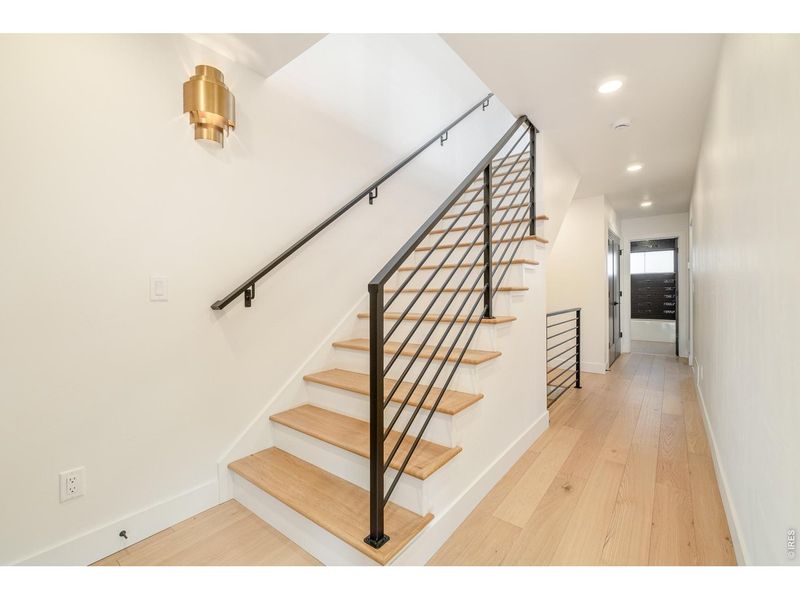 Spacious, unfurnished interior of a new home in , Denver (Image 20).