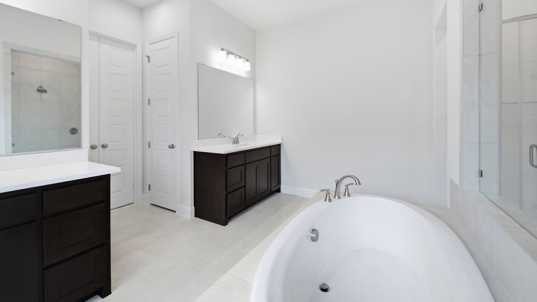 Furnished interior view inside a new home in Mustang Lakes, Celina (Image 14).