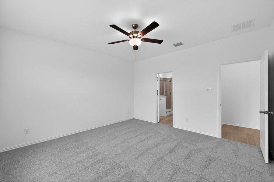 Spacious, unfurnished interior of a new home in River Ridge, Crandall (Image 19).
