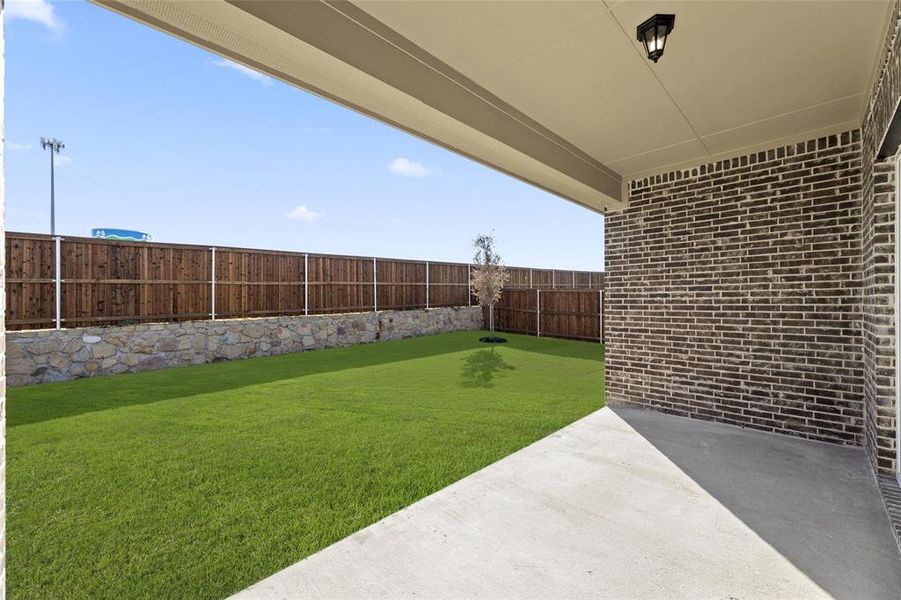 2129 Clairmont  Patio