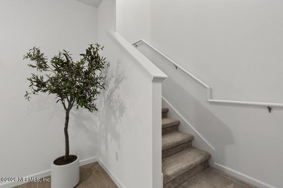 Spacious, unfurnished interior of a new home in St Augustine Lakes, St. Augustine (Image 28).