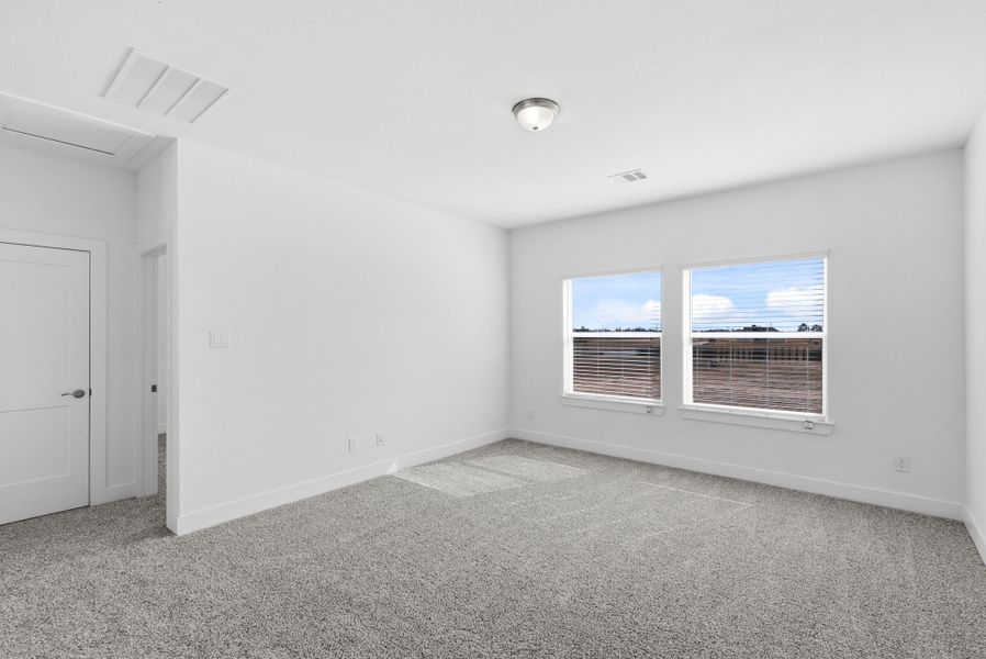 Spacious, unfurnished interior of a new home in Attwater, Waller (Image 33).