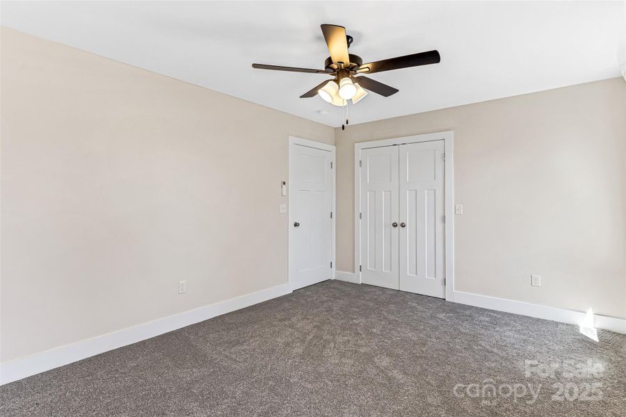 Spacious, unfurnished interior of a new home in , Asheville (Image 27).