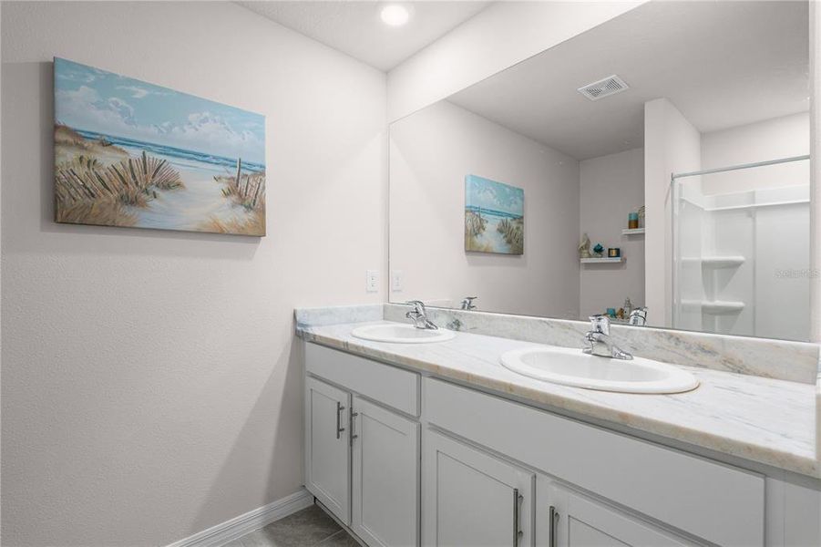 Furnished interior view inside a new home in Silverstone North, Palmetto (Image 17).