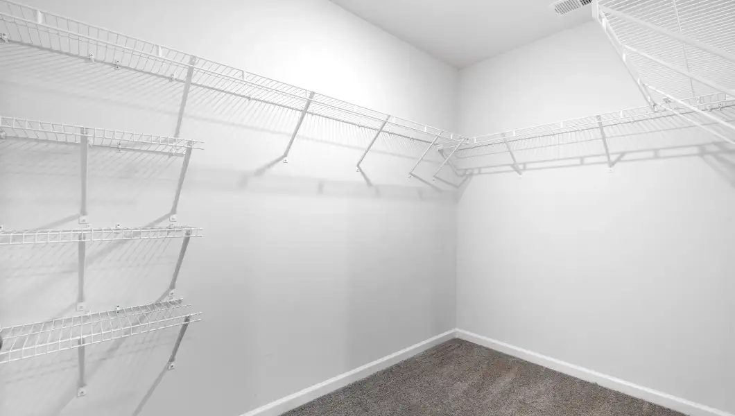 Spacious, unfurnished interior of a new home in Russell Place, Spartanburg (Image 26).