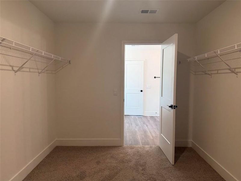 Spacious, unfurnished interior of a new home in Thunder Ridge, Dawsonville (Image 20). Spacious, unfurnished interior of a new home in Thunder Ridge, Dawsonville (Image 20).