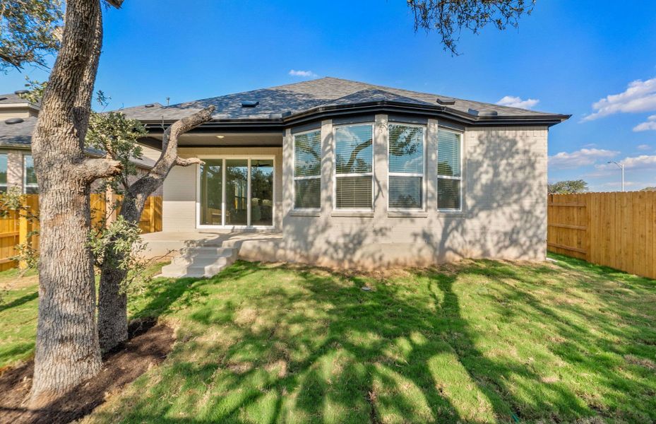 Exterior details and patio area of a home in Woodside, Georgetown (Image 3).