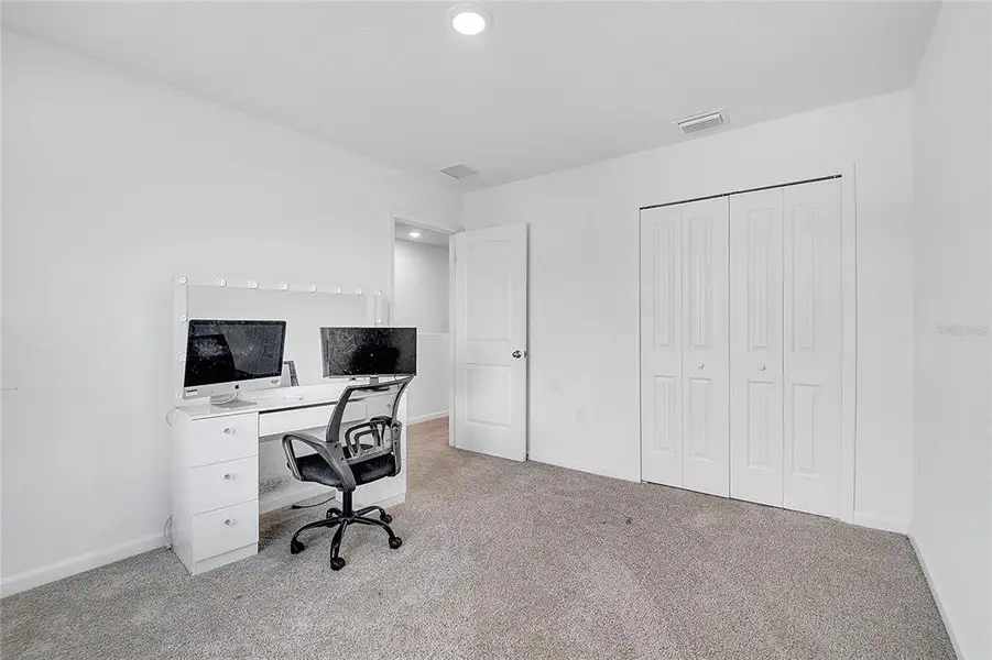 Image 16 of a home in .