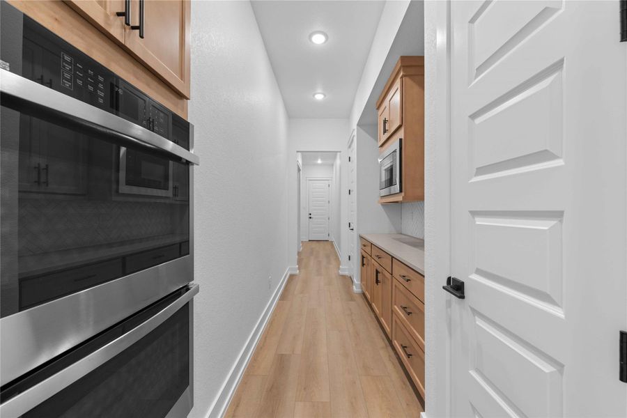 Furnished interior view inside a new home in Daniels Mountain, Georgetown (Image 11).