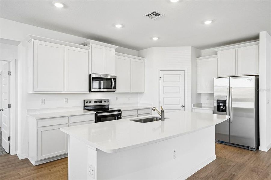 Furnished interior view inside a new home in , Lakeland (Image 8).