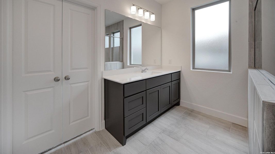 Furnished interior view inside a new home in Ladera, San Antonio (Image 6).