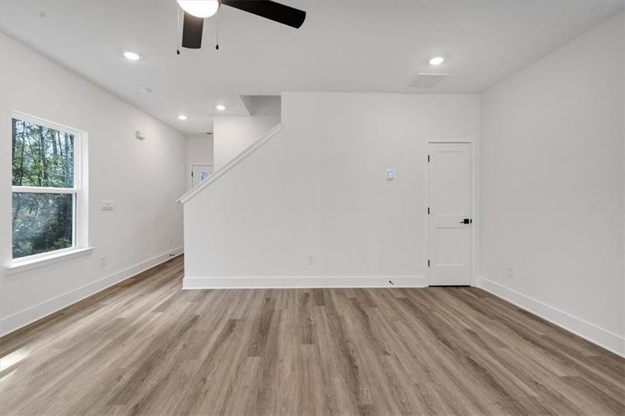 Spacious, unfurnished interior of a new home in Canterbury Villas, Carrollton (Image 13).