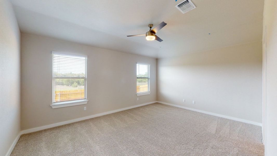 Spacious, unfurnished interior of a new home in Saratoga Crossing, Corpus Christi (Image 14).