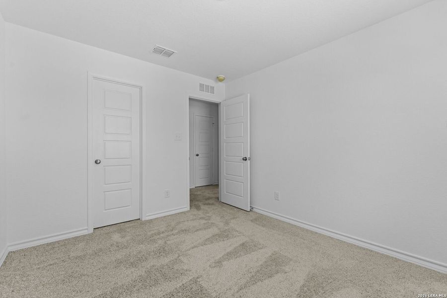 Spacious, unfurnished interior of a new home in Corley Farms, Boerne (Image 29).