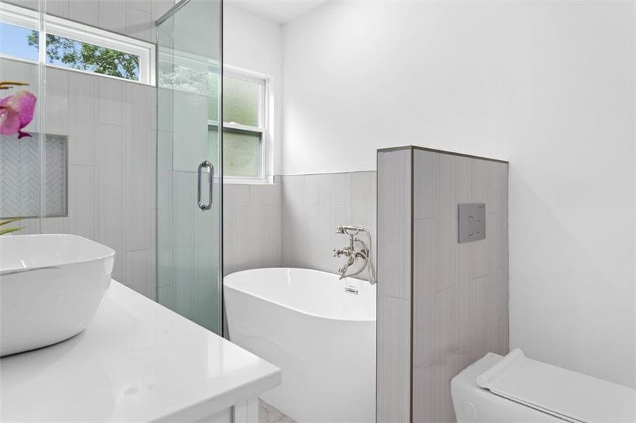 Furnished interior view inside a new home in , Atlanta (Image 30).