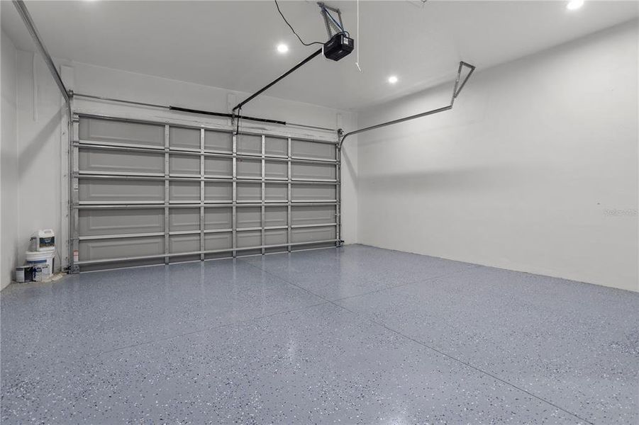 Spacious, unfurnished interior of a new home in , Eustis (Image 32).