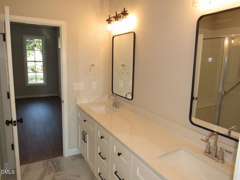 Primary bath