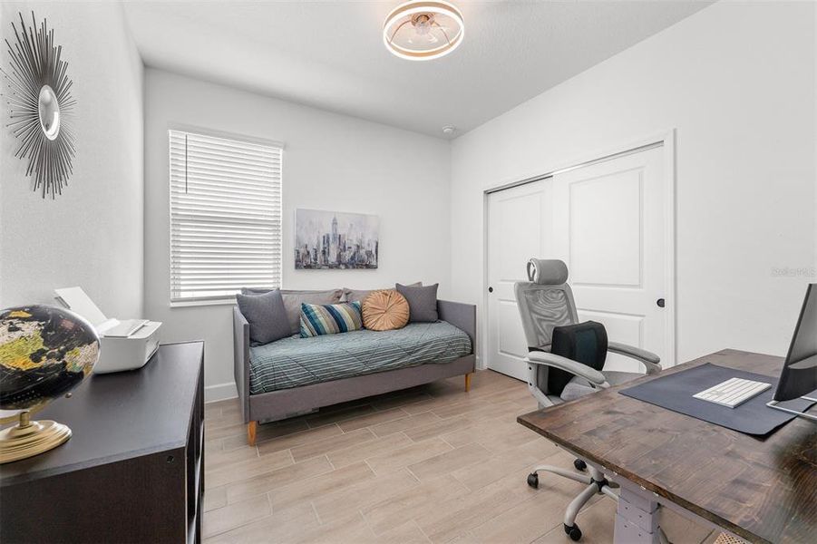 Furnished interior view inside a new home in , Clermont (Image 26).