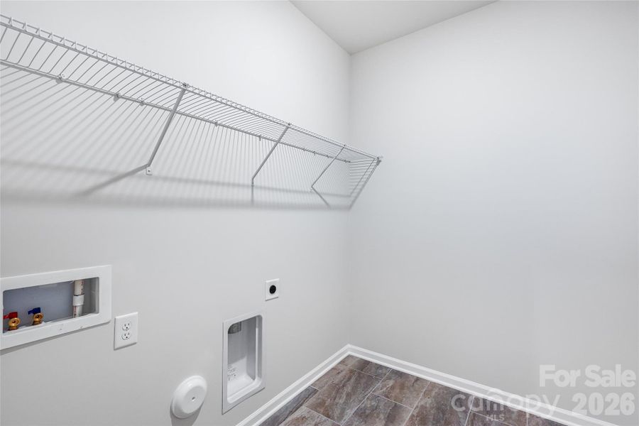Spacious, unfurnished interior of a new home in Roselyn, Lancaster (Image 20). Spacious, unfurnished interior of a new home in Roselyn, Lancaster (Image 20).