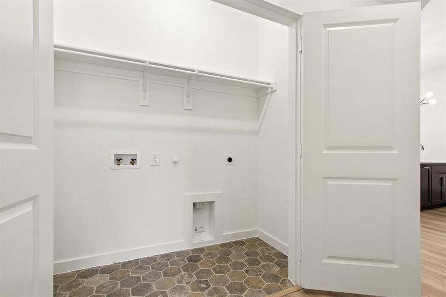 031-8513DelRioTrail-Rowlett-TX-75089-Laundry.jpg-SMALL